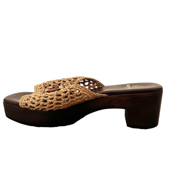 Brother Vellies Aquarius Clogs in Raffia - Picture 4 of 9